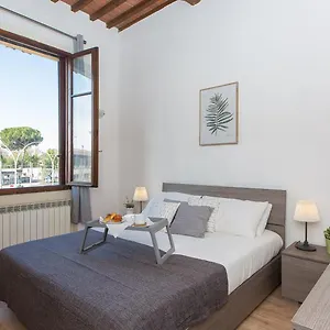 Apartment In Rome - Santa Maria Novella Palace, Florence